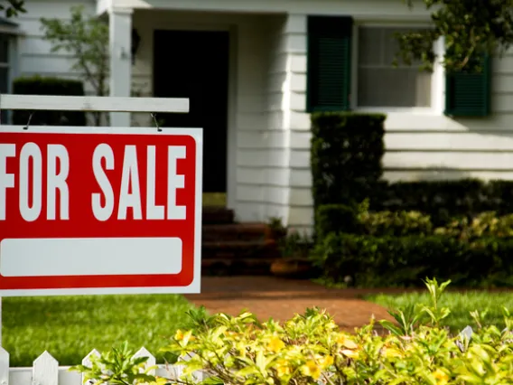 House for Sale sign