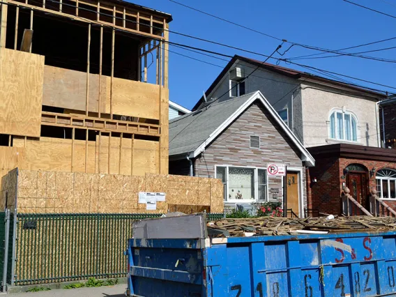 Urban housing with construction