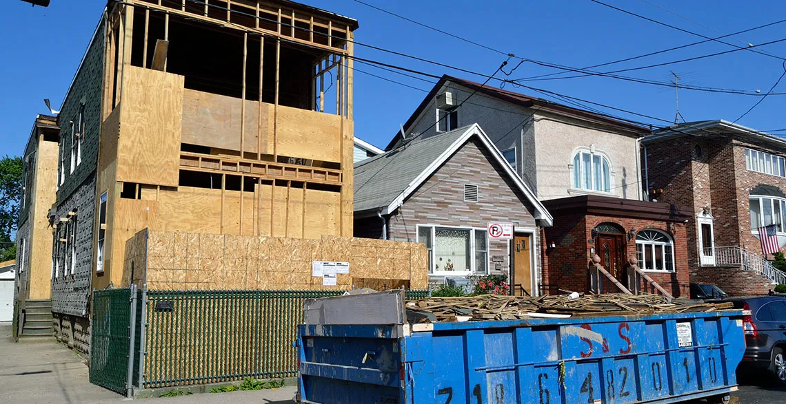 Urban housing with construction